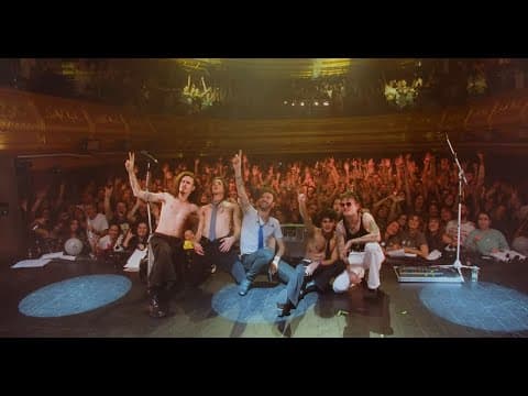 Ultraligera - Me Miras Mal (Videoclip Oficial)
